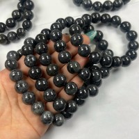 Vòng tay hắc ngọc đen tự nhiên mang lại tài lộc