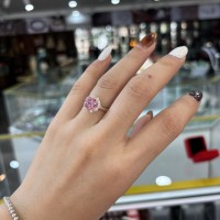 Nhẫn kim cương Moissanite màu hồng 