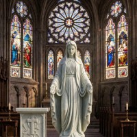 Tượng Đức Mẹ Maria bằng đá trắng cao 1.7m kèm bệ đá trắng cao 70cm T3854