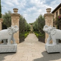 Cặp voi đá trắng tự nhiên, cao 1.8m T3866