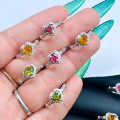 Nhẫn đá tourmaline trái tim phối bạc sang trọng , quý phái