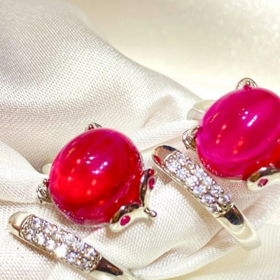 NHẪN HỒ LY ĐÁ RUBY MANG GIÁ TRỊ THẨM MỸ CAO- THỂ HIỆN SỰ THÔNG MINH NHANH NHẸN, BIỂU TƯỢNG CỦA TRÍ TUỆ VÀ SỰ GIÀU CÓ.