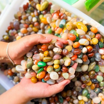 SỎI ĐÁ VỤN MÃ NÃO LÀ VẬT PHẨM PHONG THỦY ĐƯỢC MỌI NGƯỜI ƯA CHUỘNG VÀ MANG LẠI MAY MẮN