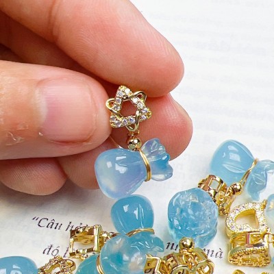 CHARM HỒ LÔ ĐÁ AQUAMARINE TƯỢNG TRƯNG CHO PHÚC LỘC TRÒN ĐẦY