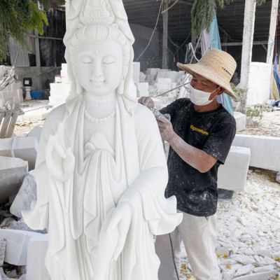 Tượng Quan Âm đứng trên đài sen điêu khắc bằng đá trắng nguyên khối cao 1.3m T3703