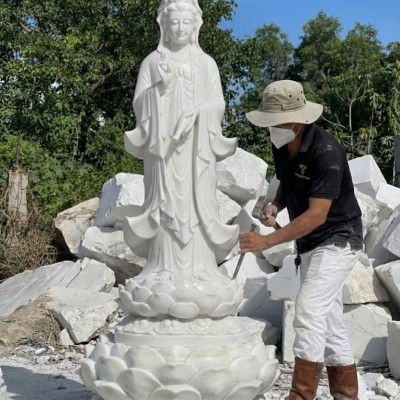 Tượng phật quan âm đá nguyên khối Cao 2.5M ngang 70Cm dài 60Cm T3592