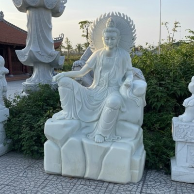Tượng quan âm đá trắng nguyên khối cao 1.6m, ngang 90cm, dài 60cm T3563