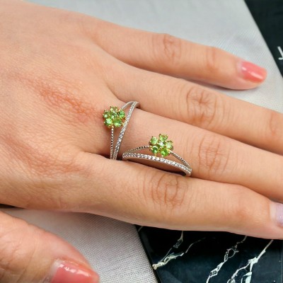 Nhẫn diopside vương niệm vẻ đẹp của sắc màu xanh lục