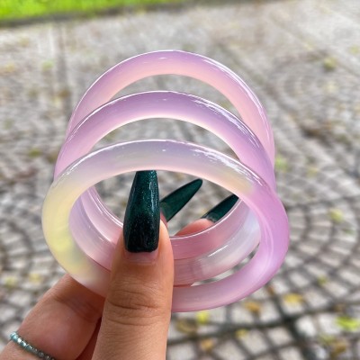 Vòng tay bản hẹ chalcedony hồng vàng đẳng cấp