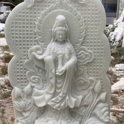 Phật Bà Quan Thế Âm Bồ Tát được chạm khắc trên đá trắng tự nhiên cao 1m5 T3670
