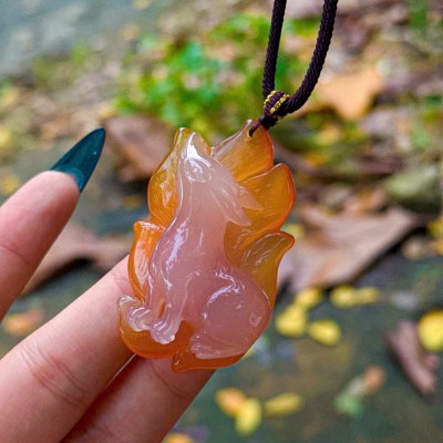 Mặt dây chuyền hồ ly đá mã não T3685