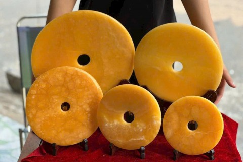Đồng Điếu Đá Tự Nhiên Để Bàn – Điểm Nhấn Sang Trọng & Chiêu Tài Cho Không Gian