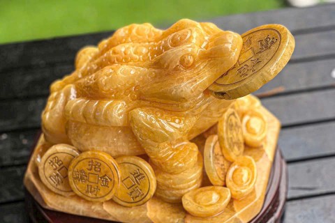 Top 10+ Tượng Thiềm Thừ Bằng Đá Ngọc Tự Nhiên: Ý Nghĩa & Cách Đặt Thu Hút Tài Lộc