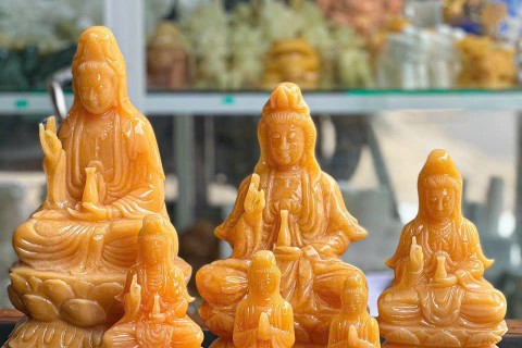 Tượng Quan Âm Đá Ngọc Hoàng Long Nguyên Khối – Giá Trị Thẩm Mỹ Và Độ Bền Vượt Thời Gian