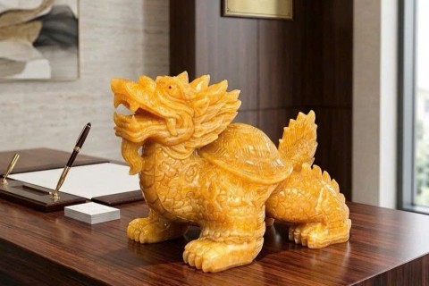 Tại Sao Giới Kinh Doanh Đều Đặt Tượng Long Quy Đá Ngọc Trên Bàn Làm Việc?