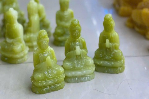 Cách Chọn Tượng Phật Quan Âm Đá Ngọc Tự Nhiên Chuẩn Phong Thủy