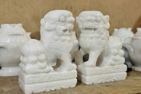 Cặp Nghê Đá Trắng Có Tác Dụng Gì Trong Phong Thủy Ở Nhà Và Đền Chùa?