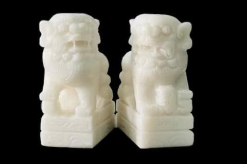 Giá con nghê đá trắng tự nhiên nguyên khối bao nhiêu?