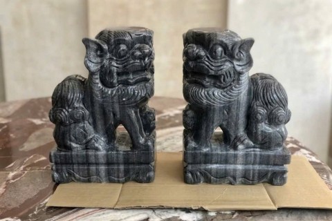 Cặp Nghê Đá Trắng Nguyên Khối:  