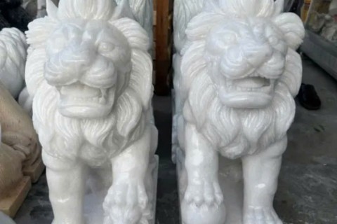 Cặp Sư Tử Đá Trắng Giá Bao Nhiêu? Những Yếu Tố Quyết Định Giá