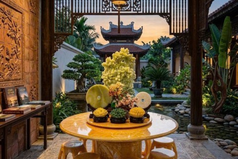 Tại Sao Bộ Bàn Ghế Đá Ngọc Hoàng Long Được Coi Là Biểu Tượng Quyền Lực?