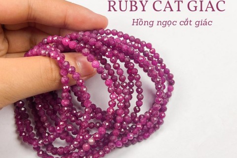 NHIỀU MẪU RUBY CẬP BẾN NHÀ TTGEMSTONE LÀ BIỂU TƯỢNG CỦA SỰ MAY MẮN VÀ NHỮNG ĐIỀU TỐT LÀNH TRONG PHONG THUỶ 