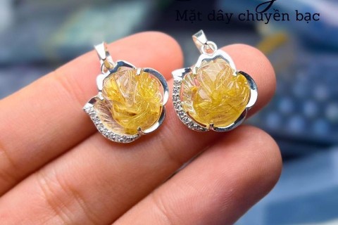 NGƯỜI MỆNH KIM THÌ NÊN ĐEO LOẠI ĐÁ QUÝ MÀU GÌ VÀ NÊN TRƯNG BÀY VẬT PHẨM PHONG THUỶ GÌ SẼ ĐEM LẠI MAY MẮN VÀ THU HÚT TÀI LỘC 
