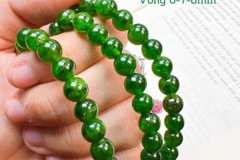 VÒNG TAY ĐÁ DIOPSIDE - MANG LẠI NHIỀU MAY MẮN TRONG CUỘC SỐNG