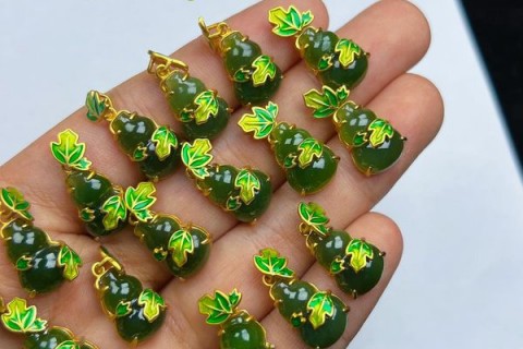 MẶT HỒ LÔ ĐÁ NGỌC BÍCH CÓ Ý NGHĨA TRONG PHONG THUỶ?