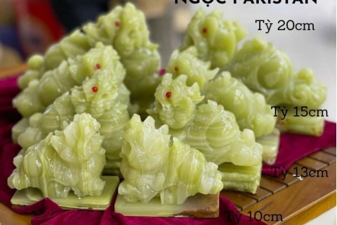 TỔNG HỢP LINH VẬT TỲHƯU LÀM TỪ CÁC LOẠI ĐÁ NGỌC TỰ NHIÊN NGUYÊN KHỐI MANG NHIỀU Ý NGHĨA TRONG PHONG THUỶ