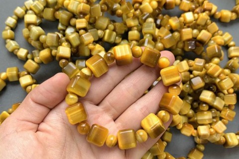 Đá mắt hổ là gì - Vẻ đẹp cũng như công dụng và ý nghĩa của đá mắt hổ