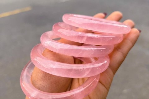 Ý NGHĨA CỦA VÒNG BẢNG THẠCH ANH HỒNG TRONG PHONG THUỶ?