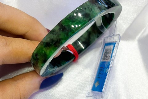 NHỮNG CÔNG DỤNG TUYỆT VỜI CỦA ĐÁ NGỌC SƠN THUỶ