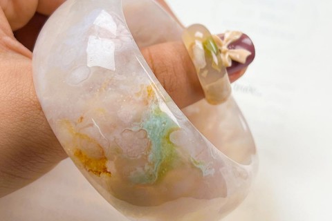 ĐÁ CHALCEDONY LÀ ĐÁ GÌ ? CÓ GIỐNG ĐÁ MÃ NÃO KHÔNG ?