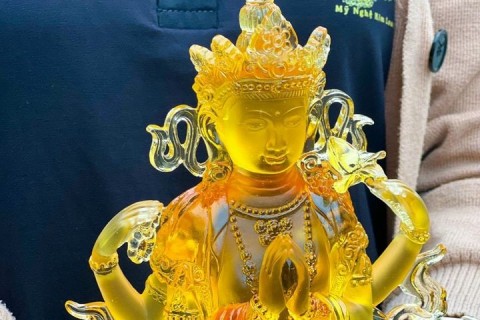 Đá  lưu ly là loại đá gì	