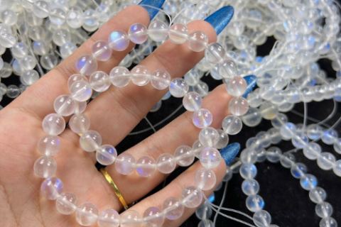 VÒNG TAY ĐÁ MOONSTONE - ĐẠI DIỆN CHO HI VỌNG VÀ SỰ KHỞI ĐẦU MỚI