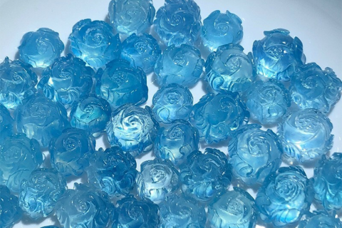 ĐÁ AQUAMARINE MANG CÔNG DỤNG VÀ Ý NGHĨA GÌ MÀ NHIỀU NGƯỜI MÊ ĐẾN VẬY? 