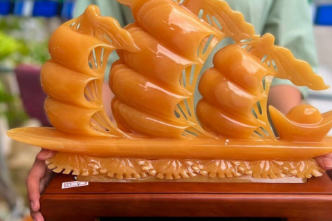 Ý NGHĨA PHONG THỦY BỨC CẢNH THUYỀN BUỒM ĐÁ NGỌC HOÀNG LONG 