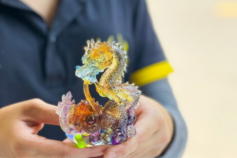 MỆNH NÀO PHỤ HỢP ĐỂ SỬ DỤNG ĐÁ LƯU LY MANG ĐẾN TÀI LỘC MAY MẮN 