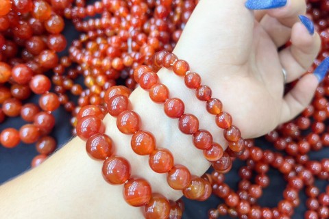 NHỮNG MÓN TRANG SỨC LÀM TỪ ĐÁ MÃ NÃO TỰ NHIÊN VÔ CÙNG TỐT MANG LẠI MAY MẮN BÌNH AN CHO NGƯỜI ĐEO 