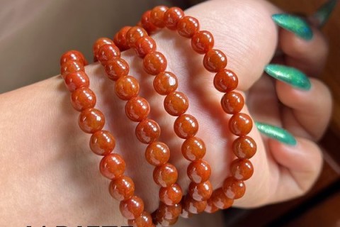  NGỌC HUYẾT ĐỎ LÀ GÌ ? TÁC DỤNG CỦA NGỌC HUYẾT NHƯ THẾ NÀO TRONG PHONG THUỶ