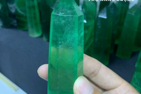 CÔNG DỤNG - Ý NGHĨA CỦA TRỤ NĂNG LƯỢNG THẠCH ANH TRONG PHONG THUỶ