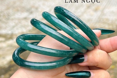 VÒNG TAY ĐÁ LAM NGỌC - GIÚP BẠN TỰ TIN VÀ ĐIỀM TĨNH TRONG CUỘC SỐNG
