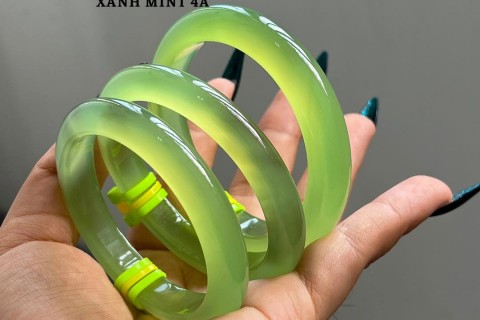 TOP NHỮNG VÒNG TAY BẢN CHALCEDONY CAO CẤP MÓN QUÀ Ý NGHĨA TRANG SỨC ĐỈNH CAO CỦA NHÀ TTGEMSTONE