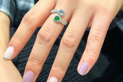 TẬP HỢP CÁC DÒNG NHẪN ĐƯỢC LÀM TỪ ĐÁ NGỌC CÓ MẶT TẠI NHÀ TT GEMSTONE