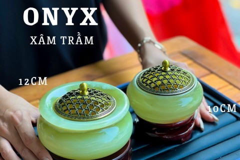 LƯ XÔNG TRẦM ĐÁ ONYX MANG Ý NGHĨA  XUA ĐUỔI ĐIỀU KHÔNG MAY MẮN