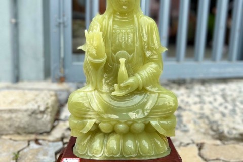Những Điều Cần Biết Khi Thỉnh Tượng Quan Âm Đá Ngọc Tự Nhiên