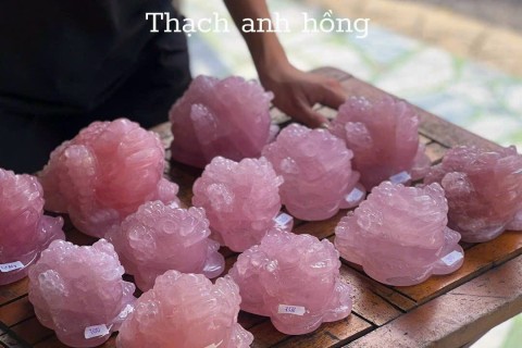 CÓC THỀM THỪ ĐÁ THẠCH ANH HỒNG - MANG ĐẾN TIỀN TÀI VÀ MAY MẮN 