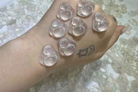 MẶT DÂY CHUYỀN DI LẶC ĐÁ MOONSTONE CÓ Ý NGHĨA GÌ TRONG PHONG THUỶ