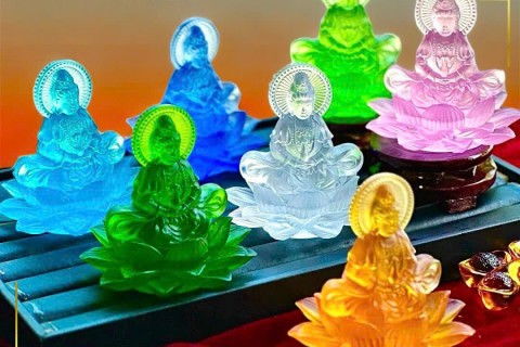 TƯỢNG PHẬT QUAN ÂM LƯU LY ĐEM LẠI CÔNG DỤNG GÌ TRONG PHONG THỦY?